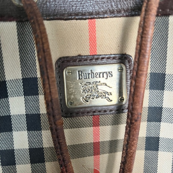 Burberry’s Authentic & Vtg Novacheck fabric Drawstring Bucket bag Leather lined - Picture 14 of 16